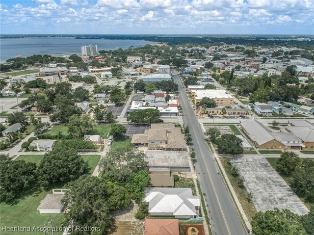 343 S Commerce Avenue, Sebring, FL 33870