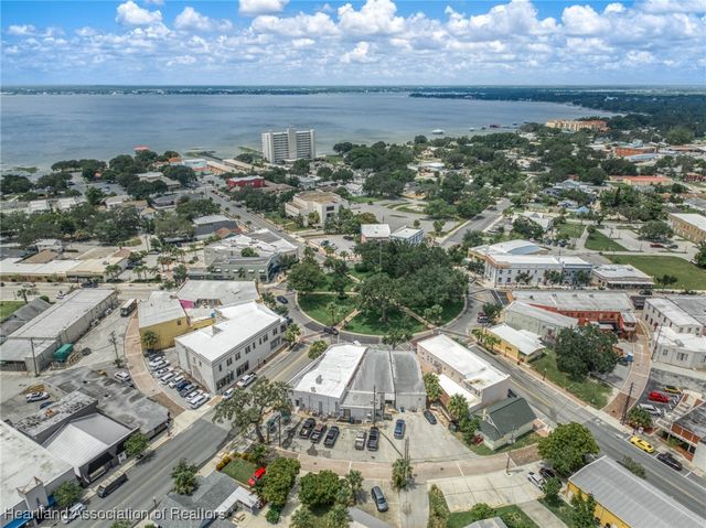 343 S Commerce Avenue, Sebring, FL 33870