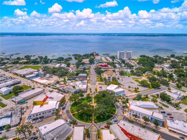 343 S Commerce Avenue, Sebring, FL 33870