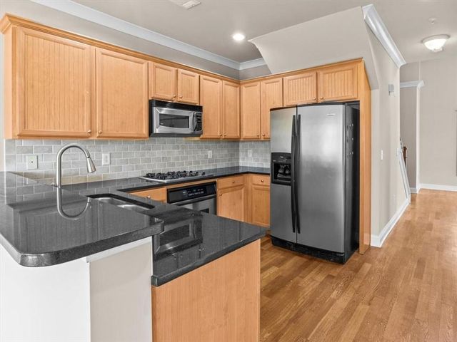 655 Mead Street SE 8, Atlanta, GA 30312