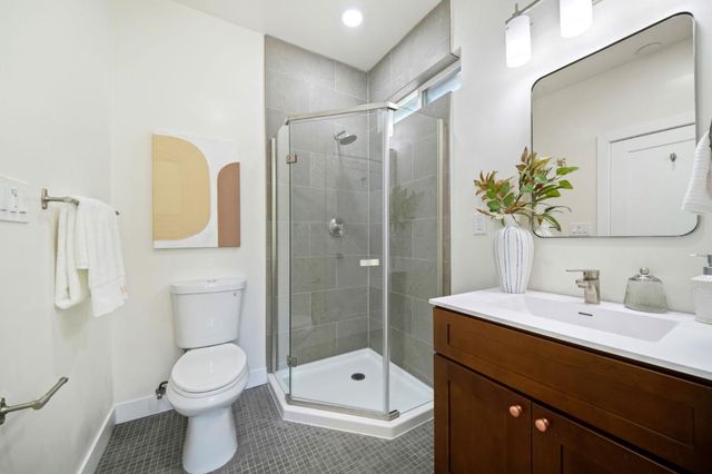 1680 Miami Court, Oakland, CA 94602