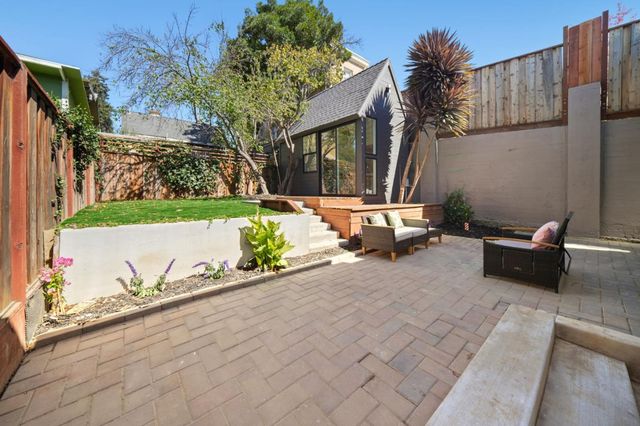 1680 Miami Court, Oakland, CA 94602