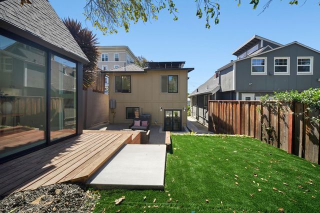 1680 Miami Court, Oakland, CA 94602
