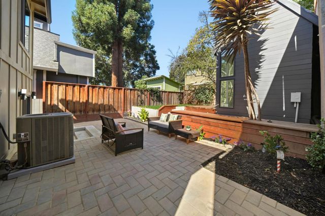 1680 Miami Court, Oakland, CA 94602