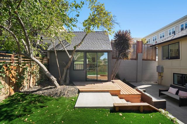 1680 Miami Court, Oakland, CA 94602