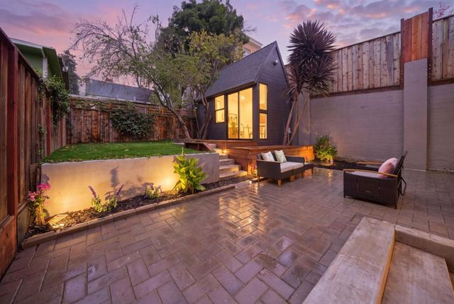 1680 Miami Court, Oakland, CA 94602