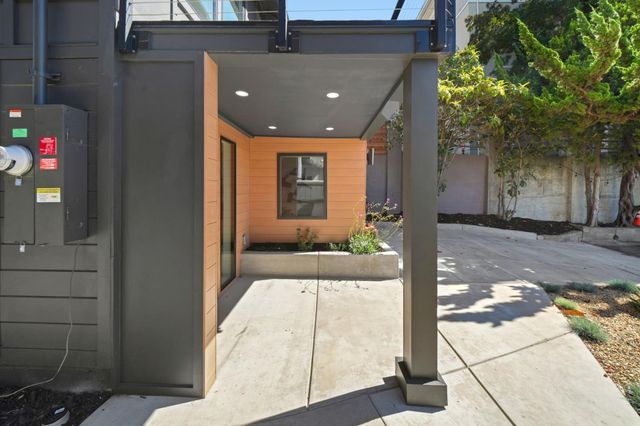 1680 Miami Court, Oakland, CA 94602