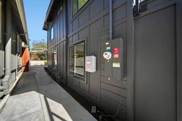 1680 Miami Court, Oakland, CA 94602