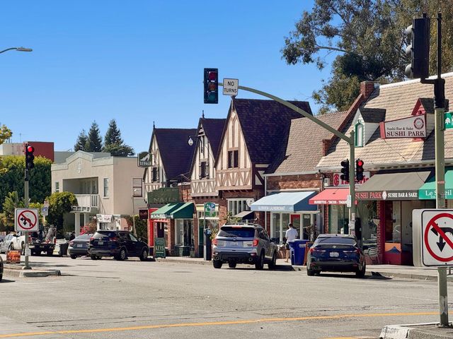 1680 Miami Court, Oakland, CA 94602