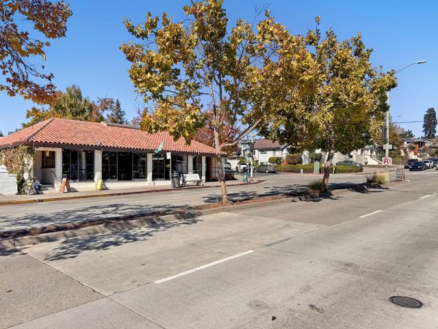 1680 Miami Court, Oakland, CA 94602
