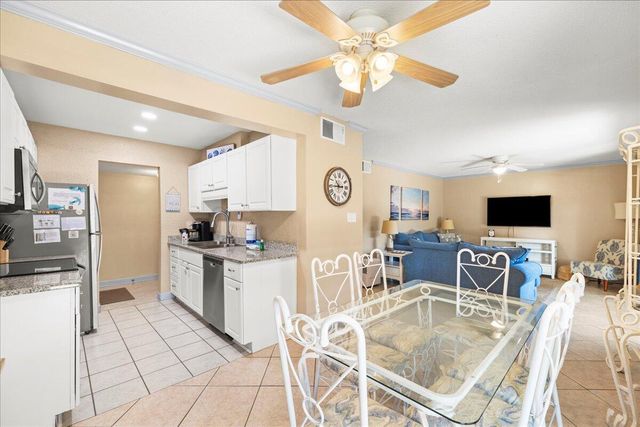 432 N Driftwood Bay 95B, Miramar Beach, FL 32550