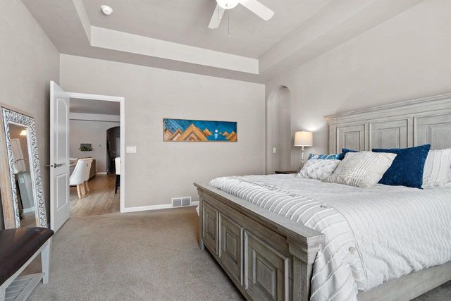 3655 WOODS EDGE WAY, De Pere, WI 54115