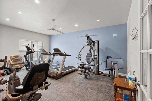 3655 WOODS EDGE WAY, De Pere, WI 54115