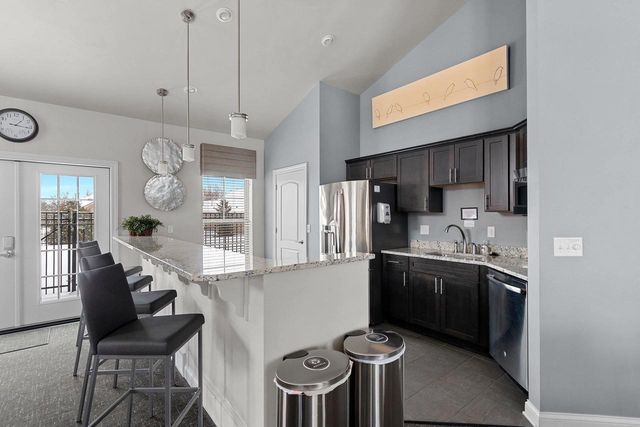 3655 WOODS EDGE WAY, De Pere, WI 54115