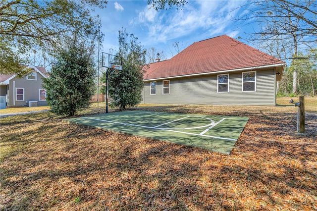 2950 Nic Lib Lane, Semmes, AL 36575