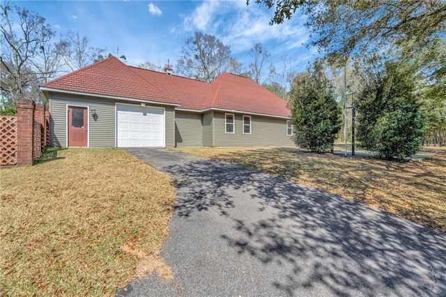 2950 Nic Lib Lane, Semmes, AL 36575
