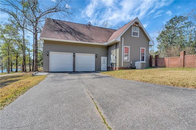 2950 Nic Lib Lane, Semmes, AL 36575