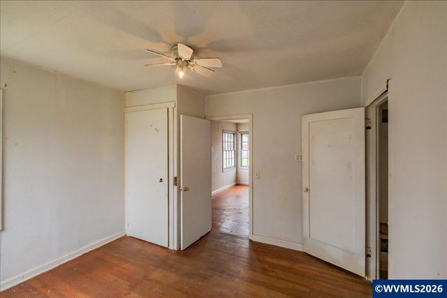 1132 2nd Av, Sweet Home, OR 97386