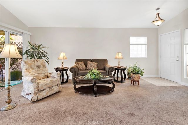 11525 Mountian Meadow, Apple Valley, CA 92308