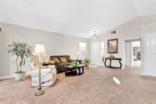 11525 Mountian Meadow, Apple Valley, CA 92308