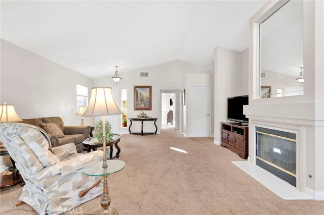 11525 Mountian Meadow, Apple Valley, CA 92308