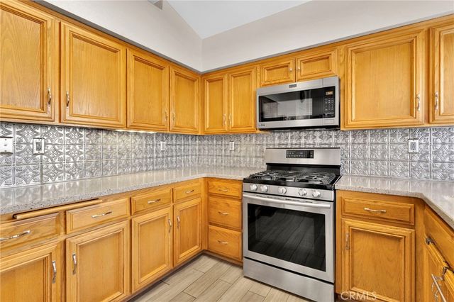 11525 Mountian Meadow, Apple Valley, CA 92308