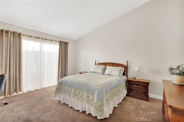 11525 Mountian Meadow, Apple Valley, CA 92308