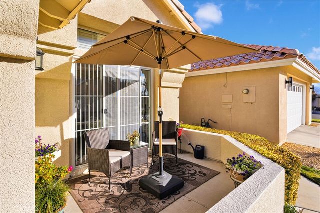 11525 Mountian Meadow, Apple Valley, CA 92308