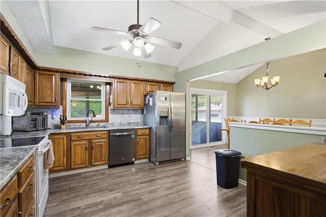 2300 NW 84th Terrace, Kansas City, MO 64154