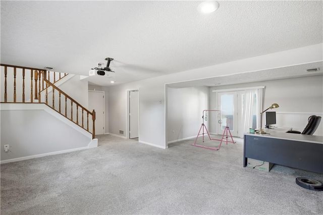 2300 NW 84th Terrace, Kansas City, MO 64154