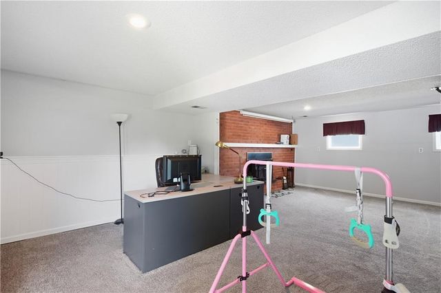 2300 NW 84th Terrace, Kansas City, MO 64154