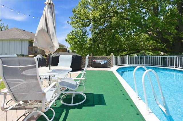 2300 NW 84th Terrace, Kansas City, MO 64154