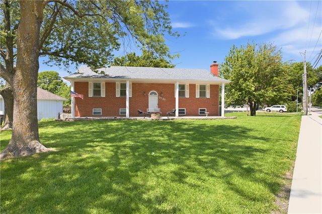2300 NW 84th Terrace, Kansas City, MO 64154