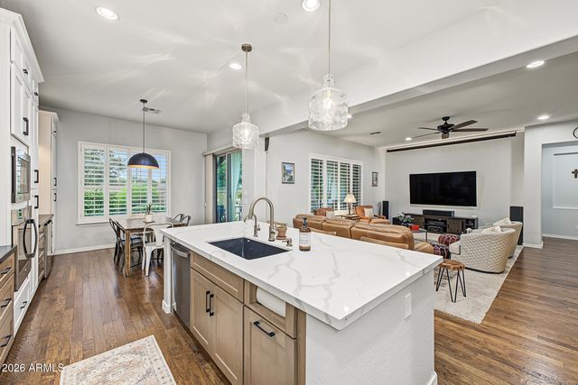 2950 E DERRINGER Way, Gilbert, AZ 85297
