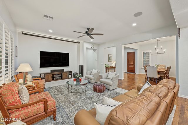 2950 E DERRINGER Way, Gilbert, AZ 85297