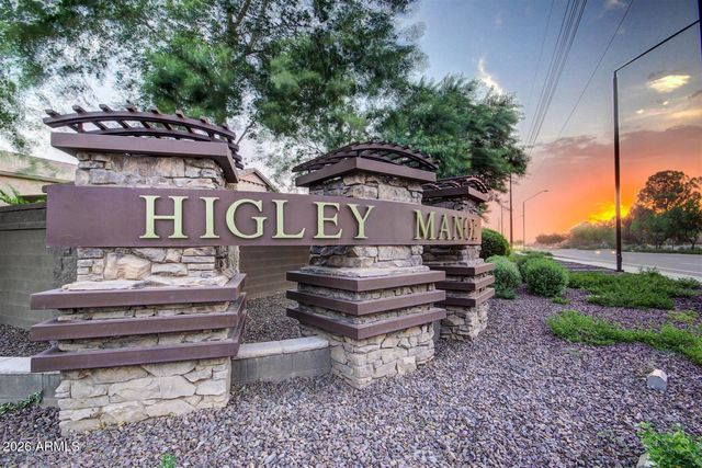 2950 E DERRINGER Way, Gilbert, AZ 85297