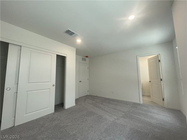 7376 Daly Grove Street, Las Vegas, NV 89113