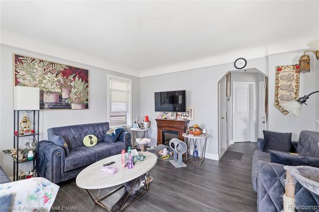 3115 Wilson Avenue, Lincoln Park, MI 48146