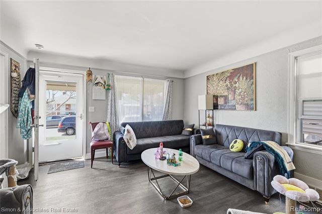 3115 Wilson Avenue, Lincoln Park, MI 48146