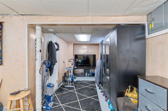 3115 Wilson Avenue, Lincoln Park, MI 48146