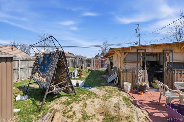 3115 Wilson Avenue, Lincoln Park, MI 48146