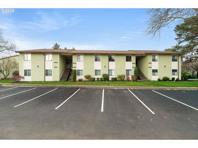 15928 Ne FREMONT St, Portland, OR 97230