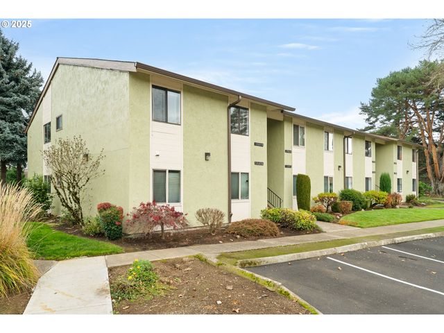 15928 Ne FREMONT St, Portland, OR 97230