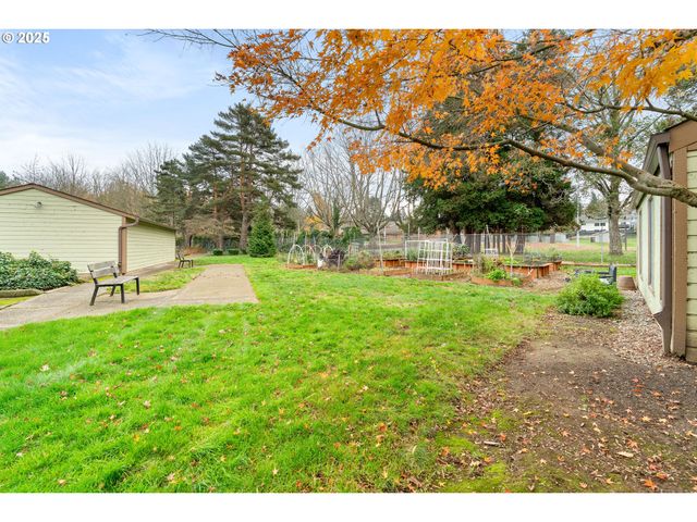 15928 Ne FREMONT St, Portland, OR 97230