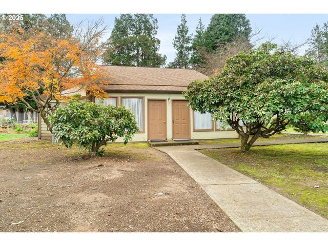 15928 Ne FREMONT St, Portland, OR 97230
