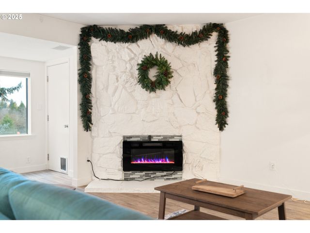 15928 Ne FREMONT St, Portland, OR 97230