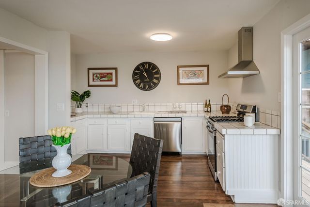 530 Avalon Avenue, San Francisco, CA 94112