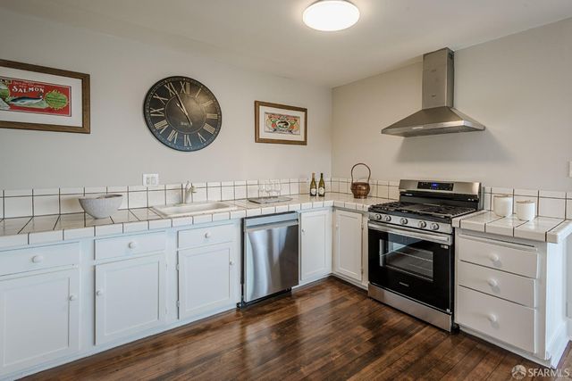 530 Avalon Avenue, San Francisco, CA 94112