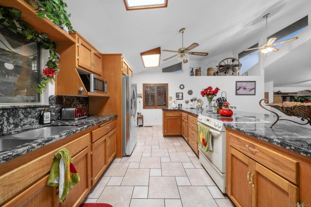 2410 Mount Elena Way, Jamul, CA 91935