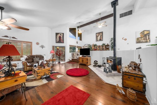2410 Mount Elena Way, Jamul, CA 91935